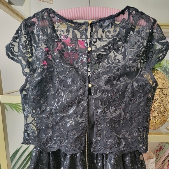 Bebe Black Sequin Two Piece Spaghetti Strap Christmas Dress Womens Size S/P - Picture 14 of 14